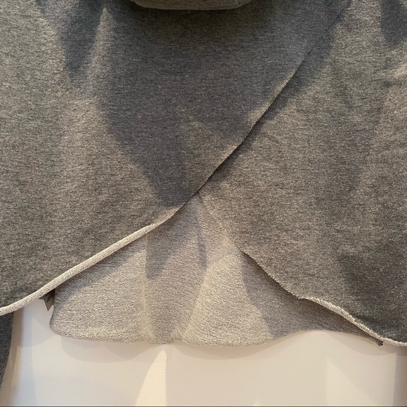 Grey Gymshark Cropped Hoodie - Size S - Picture 3 of 6